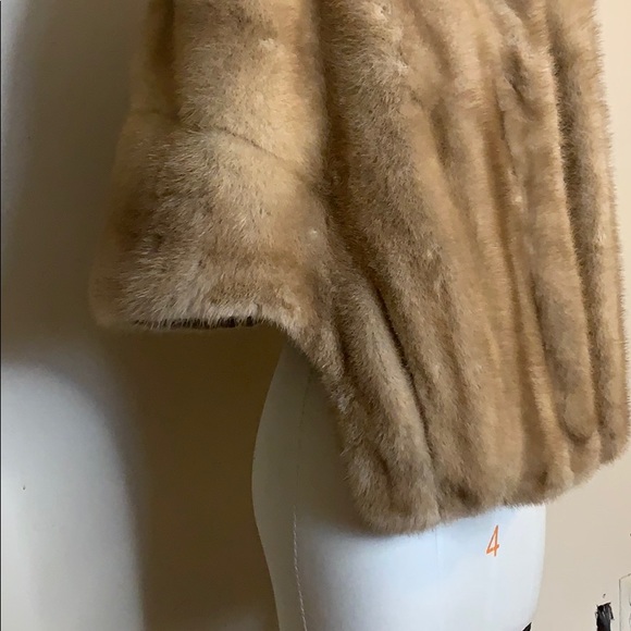 Real Mink Henri Kessler Jacket with Matching Hat - Picture 4 of 8